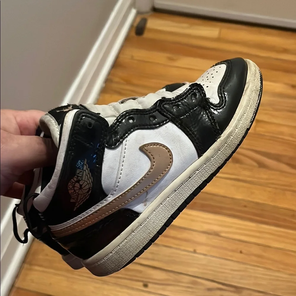Nike stylish black